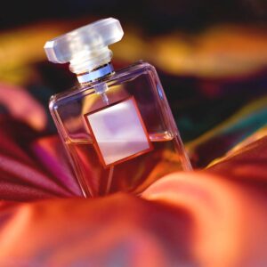بهترین فروشگاه اینترنتی عطر و ادکلن اصلی و مرجع خرید عطر اصلی در ایران؛ عطر (perfume) یا ادکلن (cologn) کالایی لوکس و بهداشتی. فروشگاه اینترنتی عطر